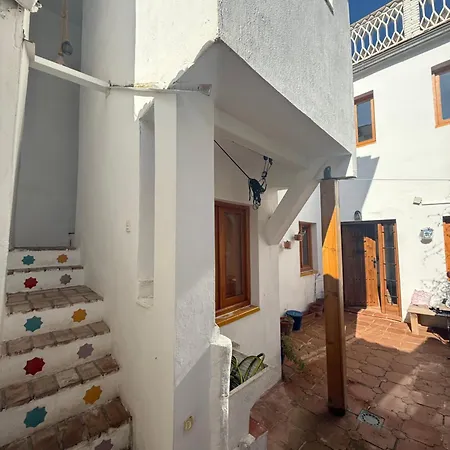Casa Con Maravillosas Vistas Y Terraza Granada
